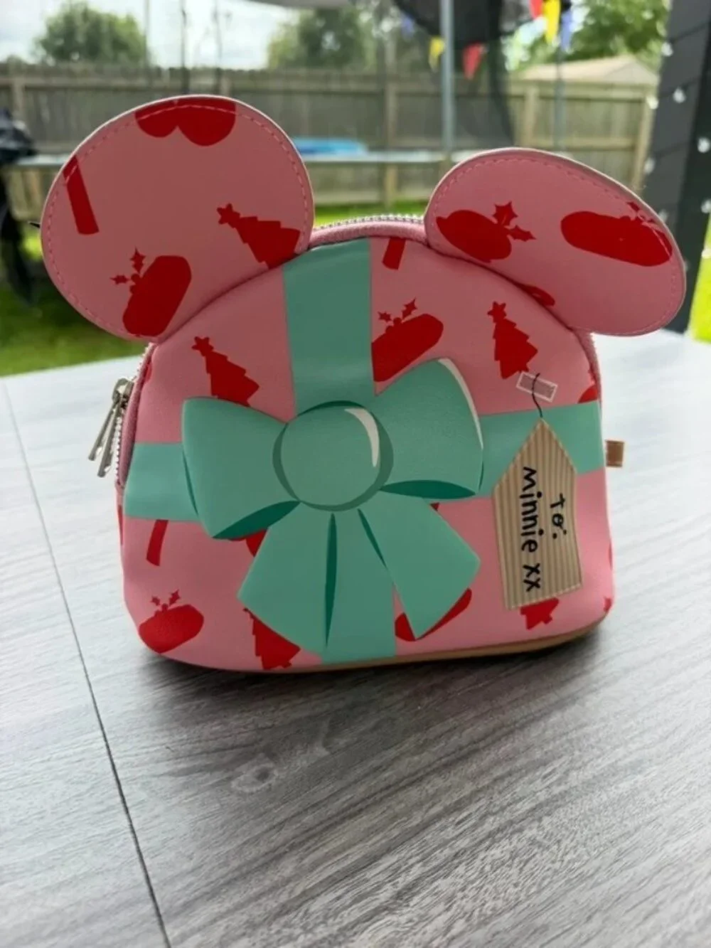 Official Disney Bioworld Minnie Mouse Christmas Present Gift Box Crossbody Bag